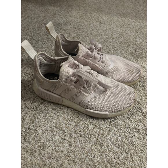 Women’s Baby Pink Adidas NMD size 8 (small stain on toe of shoe) - Picture 1 of 7